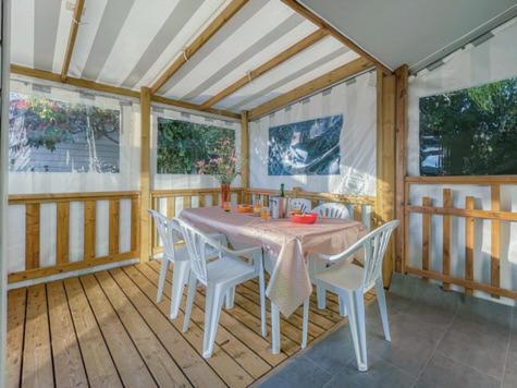 Camping de Brouël Ambon Exterior foto